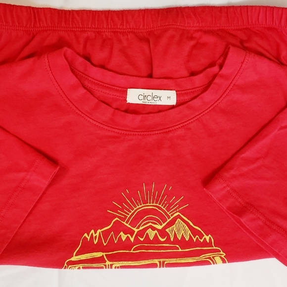 Adventure Bus Crop Graphic T-Shirt, Medium, $12 - Picture 5 of 6